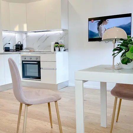 Apartment Gioia 67 - 5 Min Dalla Stazione